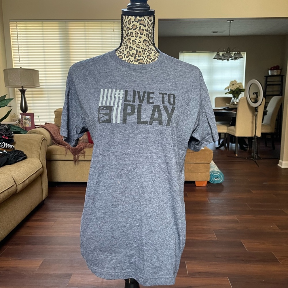 Live to Play Gray T-Shirt - Picture 2 of 4
